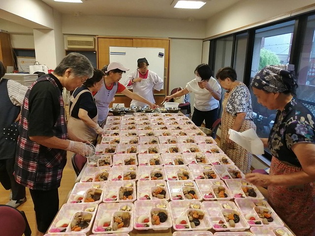 台風を乗り越え絆を結ぶ 横浜華僑婦女会
